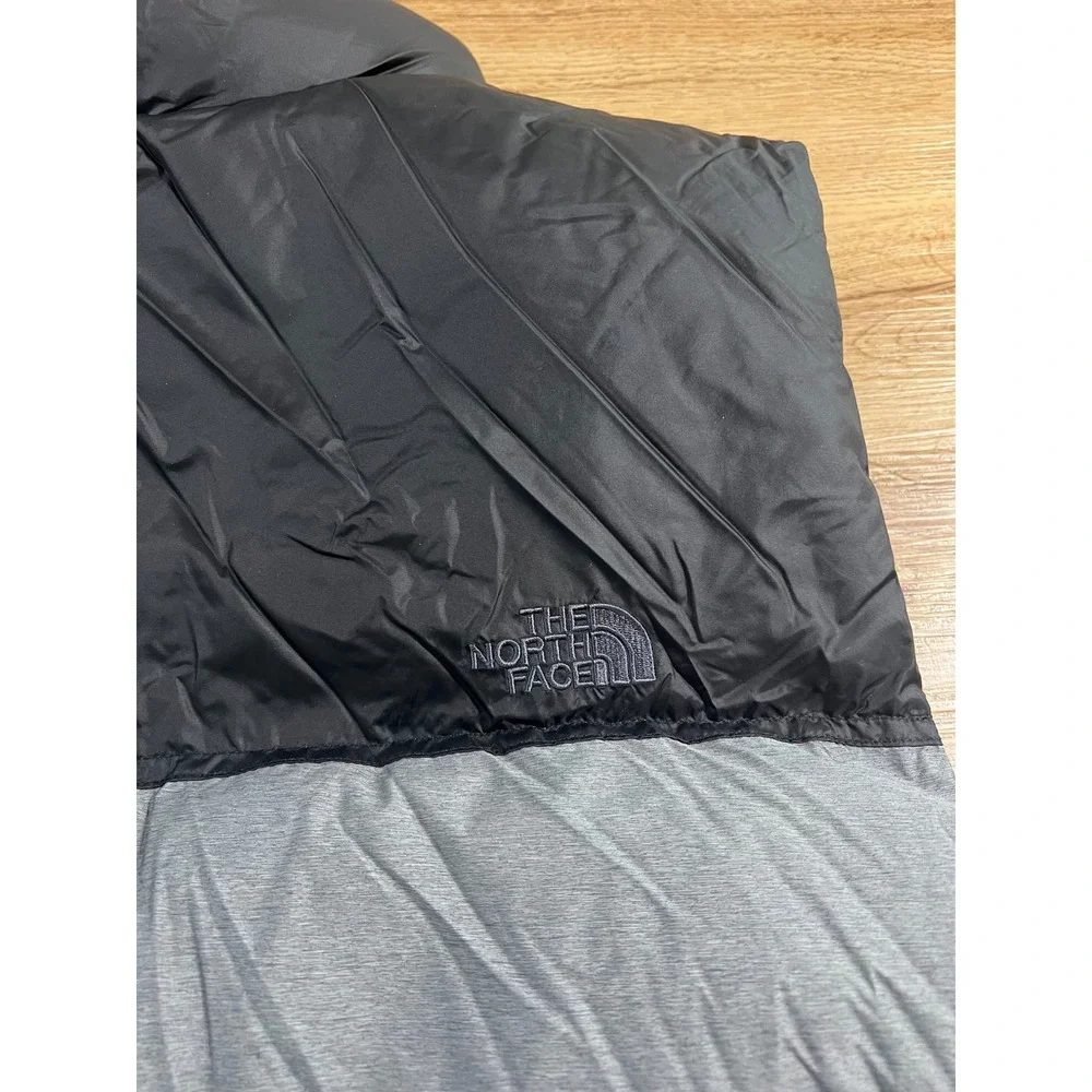 The North Face Nuptse Puffer Vest Mens XXXL Grey Black Insulated Full Zip Logo